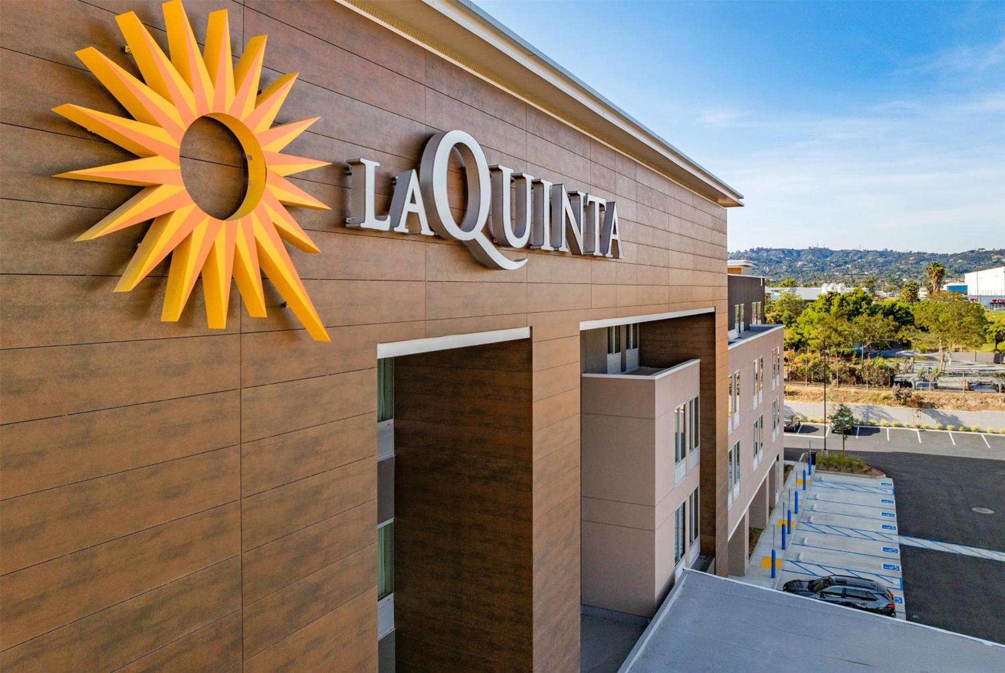 La Quinta Inn & Suites By Wyndham La Habra Exterior foto